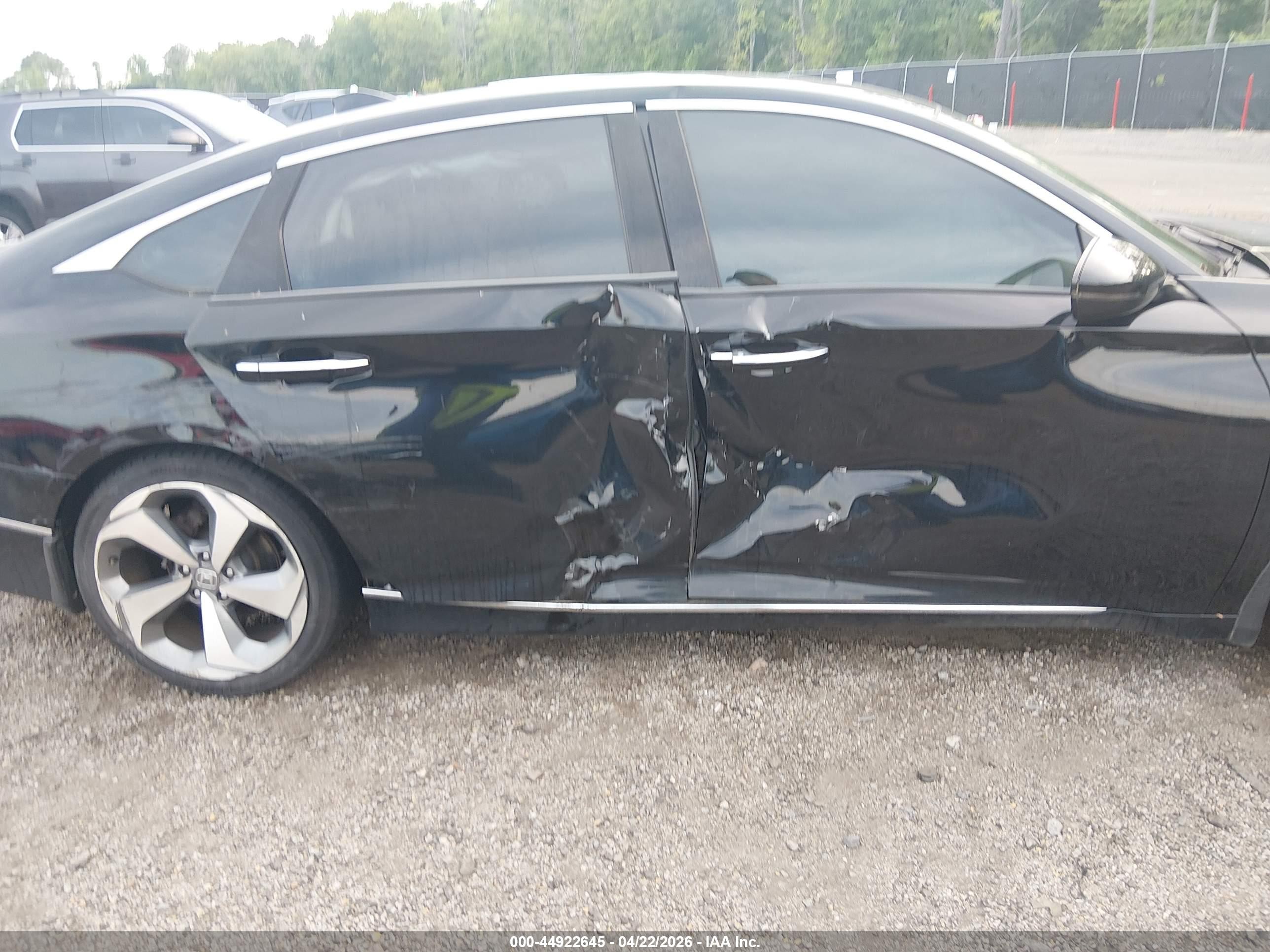2019 Honda Accord Touring 2.0t Черный vin: 1HGCV2F95KA013437