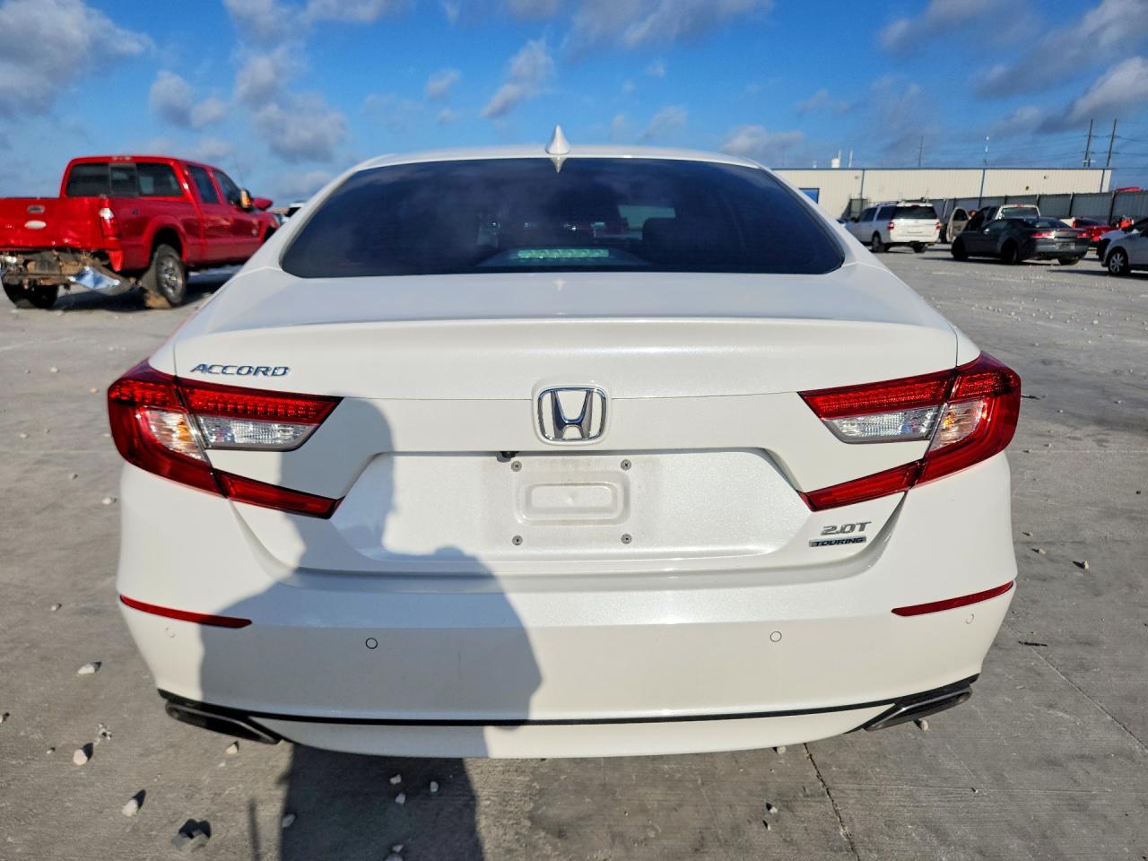 2020 Honda Accord Touring White vin: 1HGCV2F95LA020695