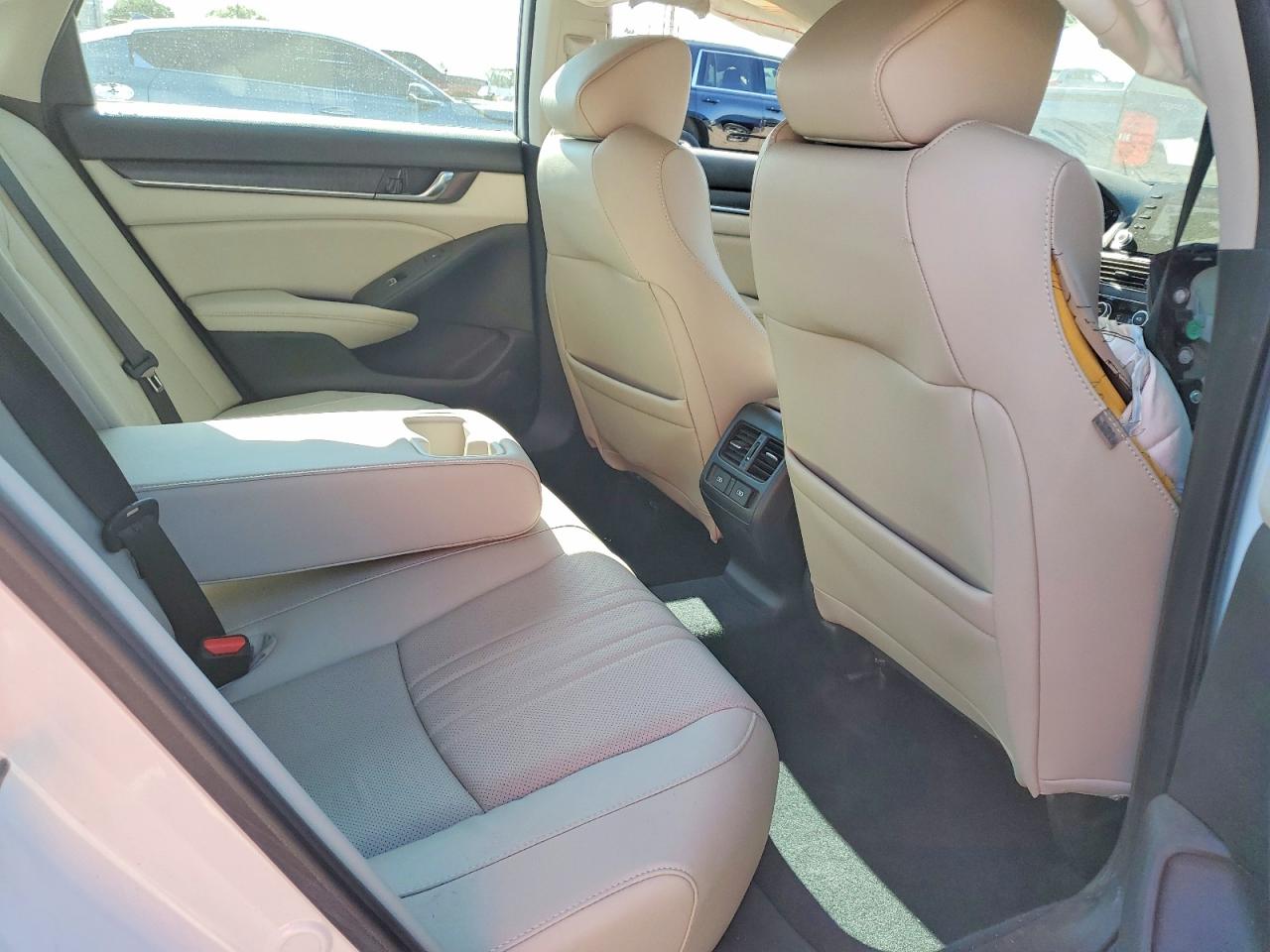 2022 Honda Accord Touring White vin: 1HGCV2F99NA000792