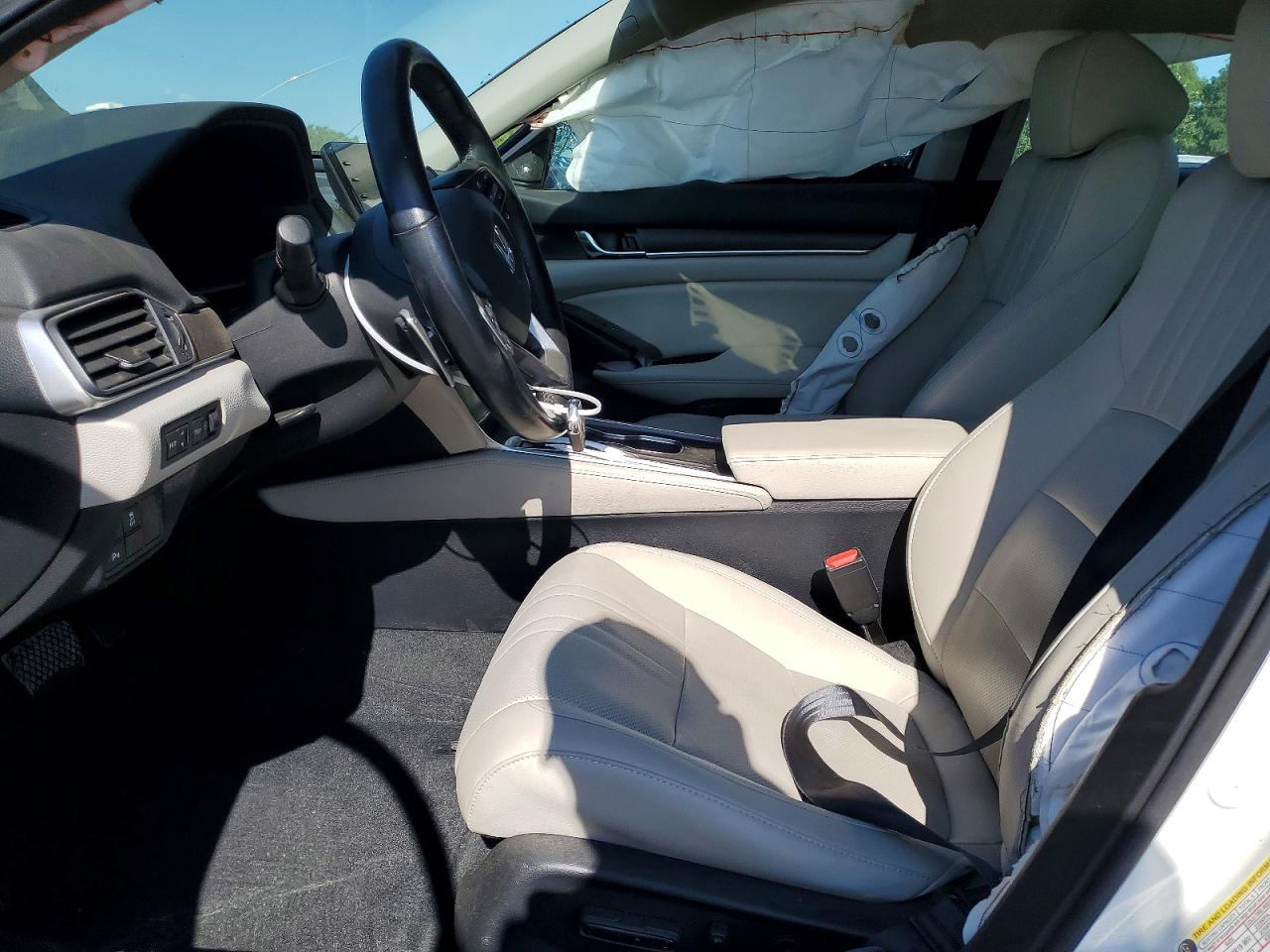 2022 Honda Accord Touring White vin: 1HGCV2F99NA000792