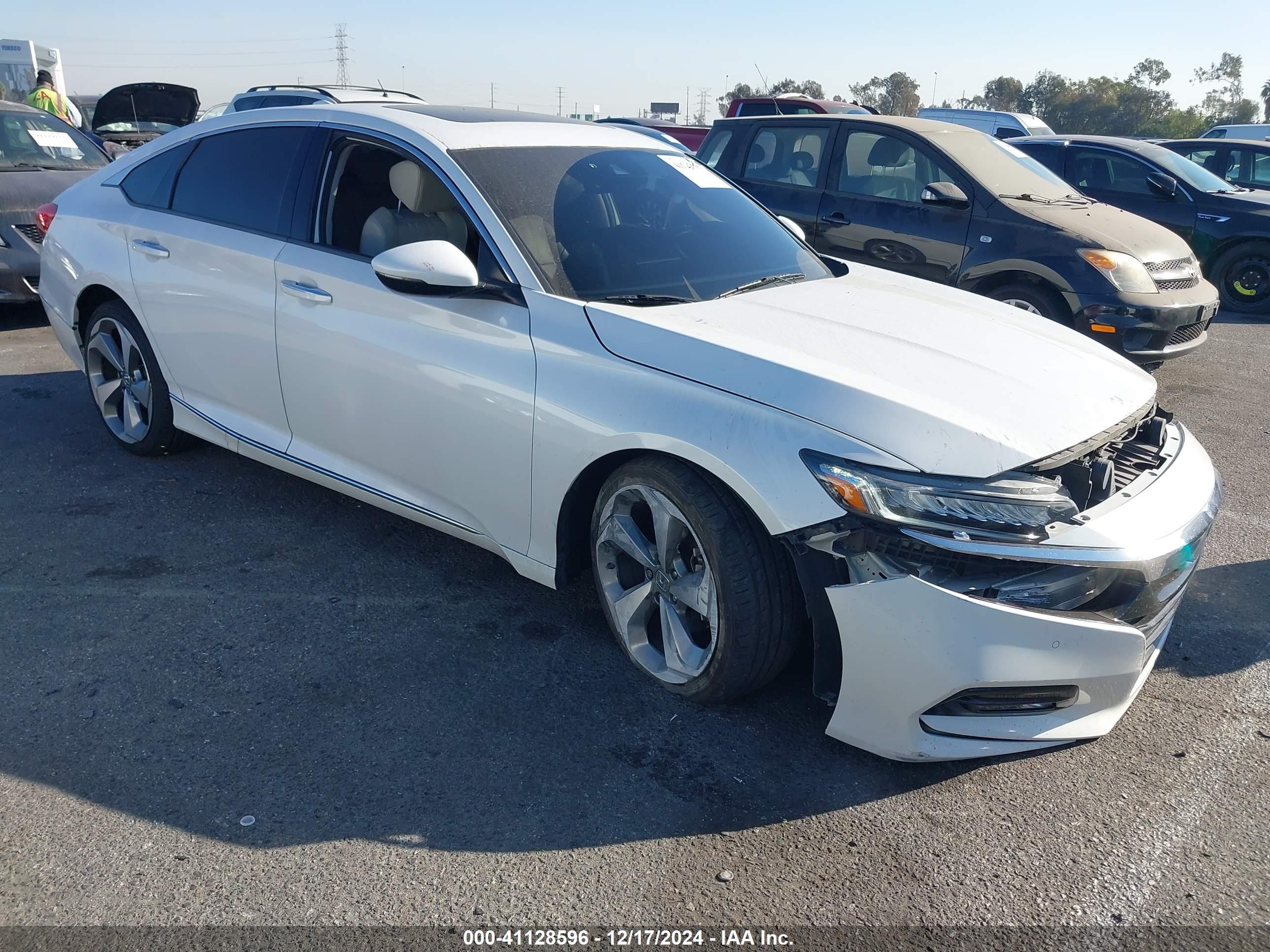 1HGCV2F9XJA020916 — 2018 HONDA ACCORD History & VIN | AutoHelperBot