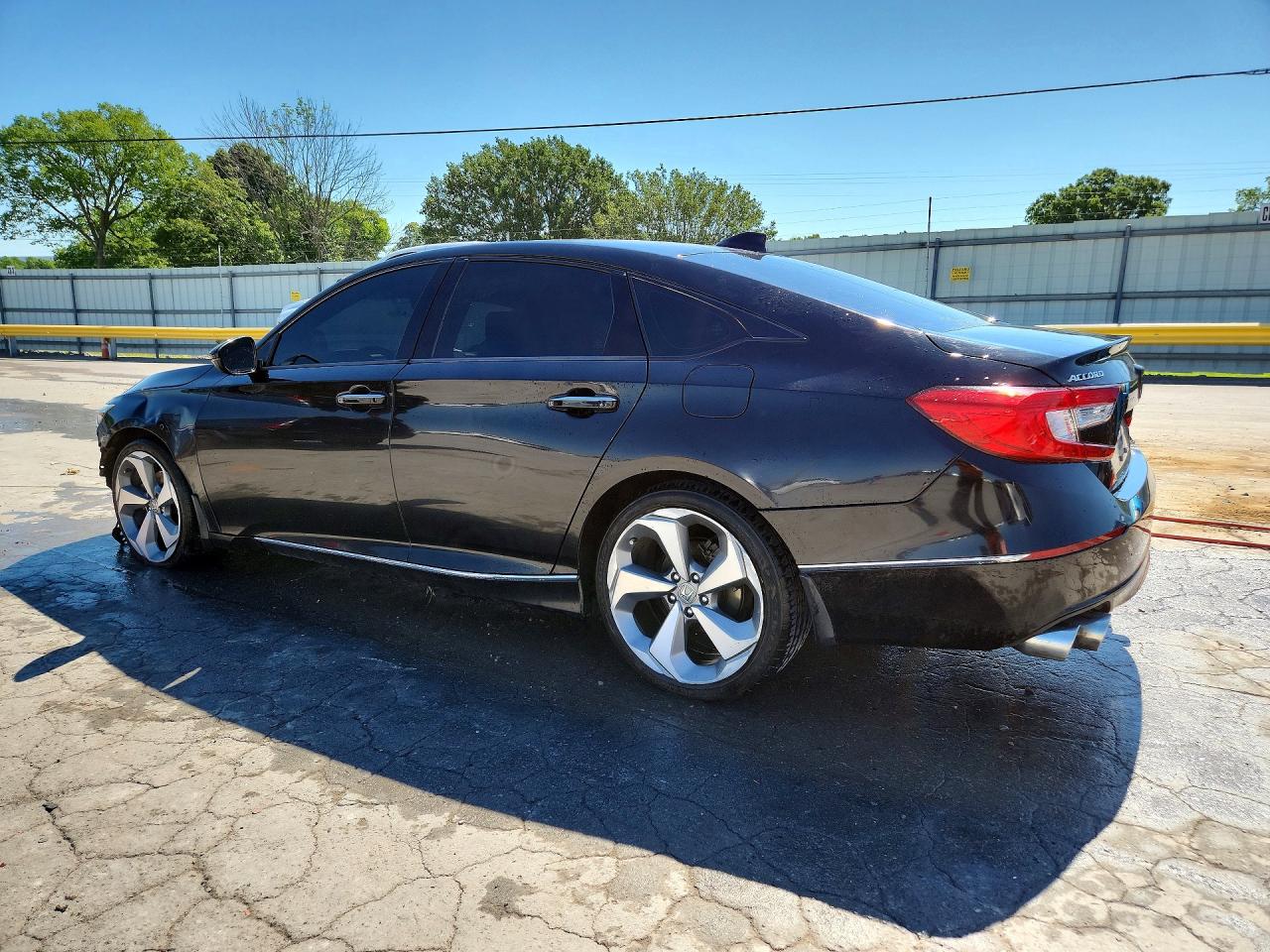 2018 Honda Accord Touring Black vin: 1HGCV2F9XJA029504