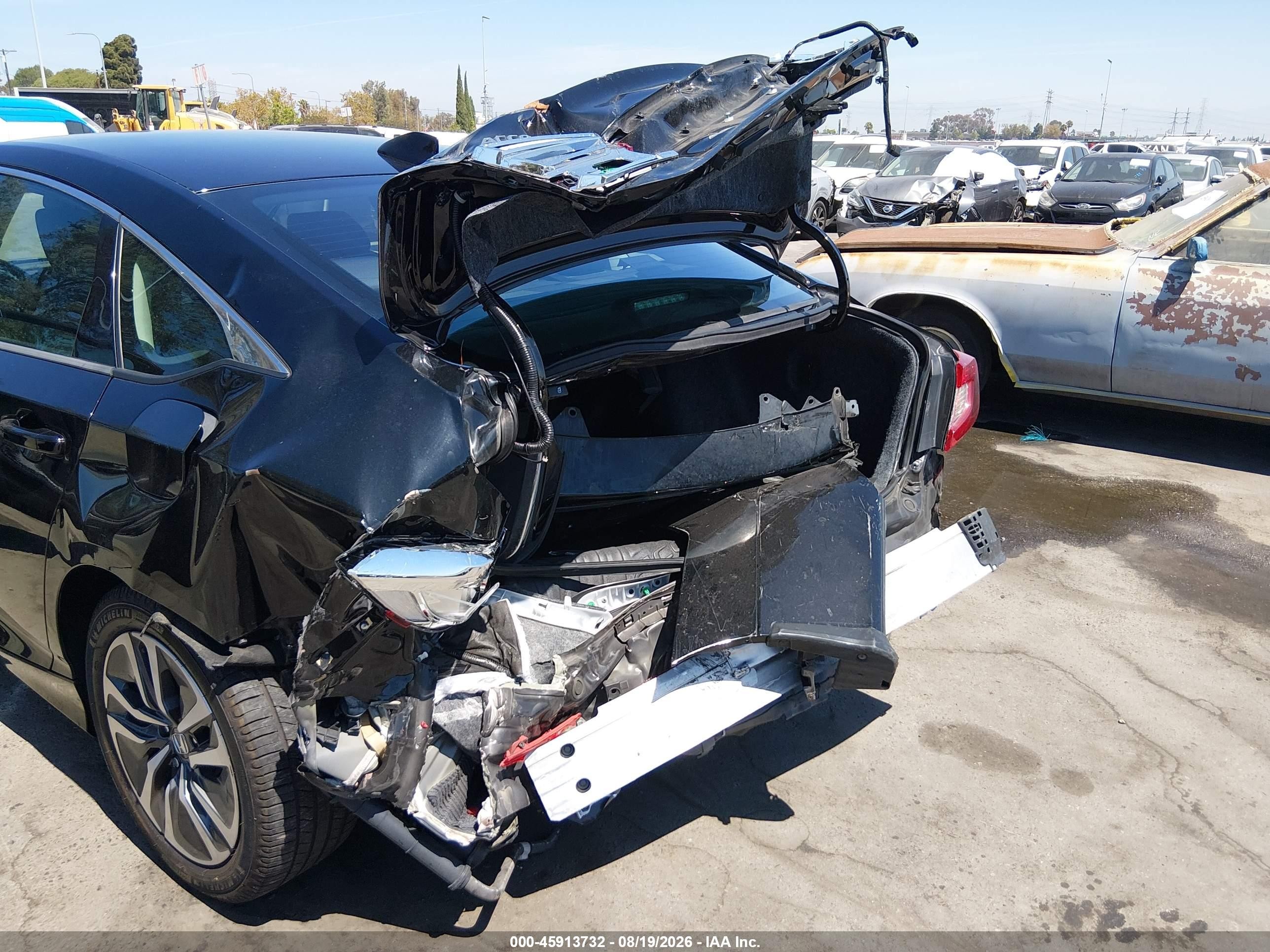 2022 Honda Accord Hybrid   Black vin: 1HGCV3F16NA002760