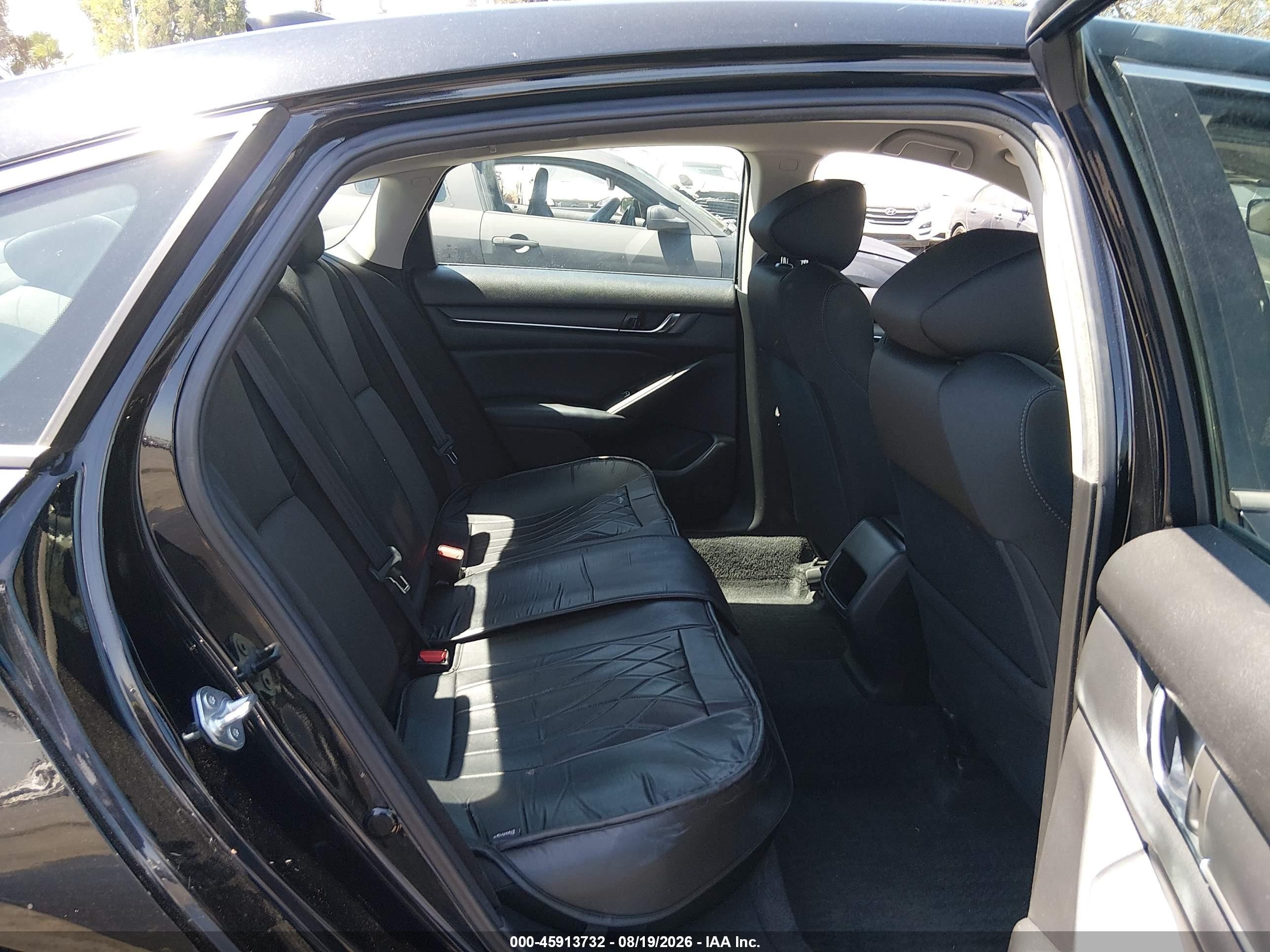 2022 Honda Accord Hybrid   Black vin: 1HGCV3F16NA002760