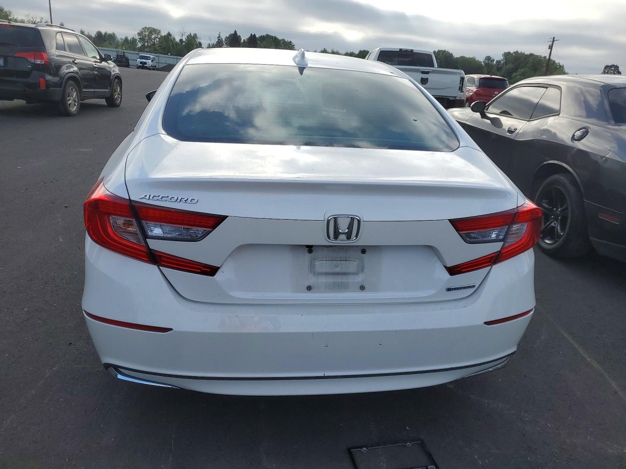 2019 Honda Accord Hybrid White vin: 1HGCV3F18KA012489