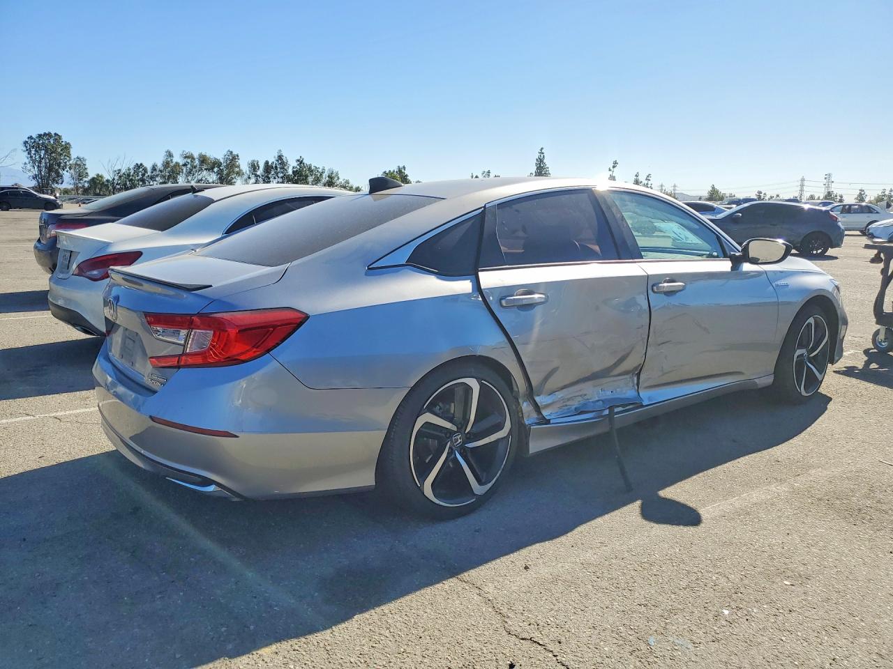 2022 Honda Accord Hybrid Sport Silver vin: 1HGCV3F26NA038540