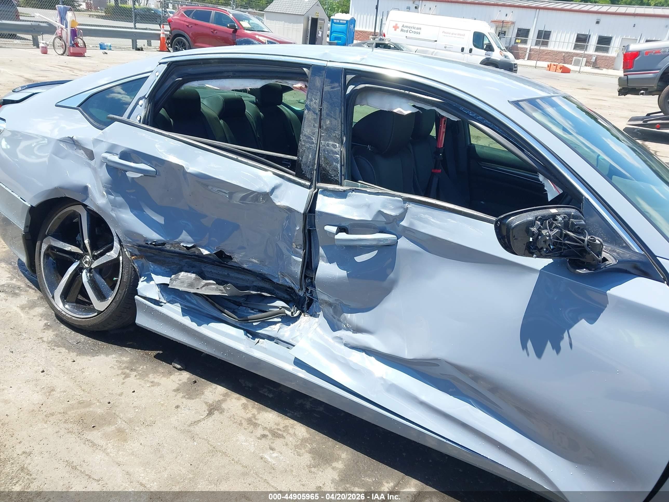 2022 Honda Accord Hybrid Sport Blue vin: 1HGCV3F28NA029757