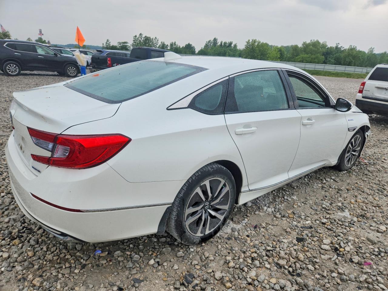 2018 Honda Accord Hybrid Ex White vin: 1HGCV3F48JA015689