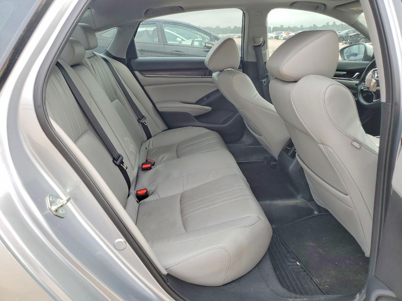 2018 Honda Accord Hybrid Exl Silver vin: 1HGCV3F52JA009279