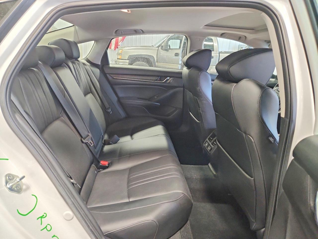 2022 Honda Accord Hybrid Exl White vin: 1HGCV3F53NA020992