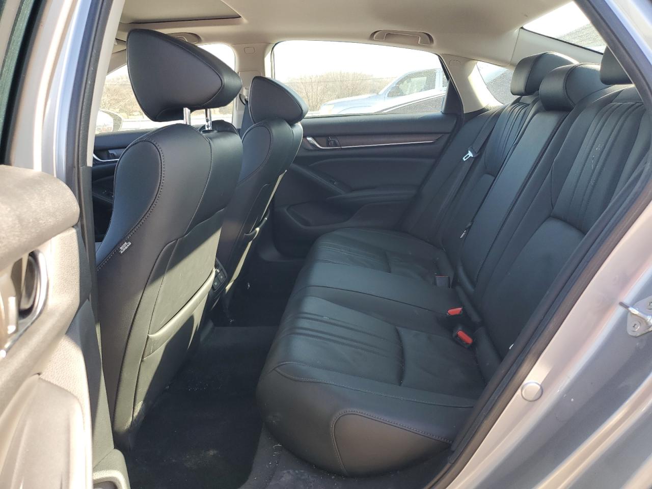 2021 Honda Accord Hybrid Exl Серебряный vin: 1HGCV3F5XMA019529