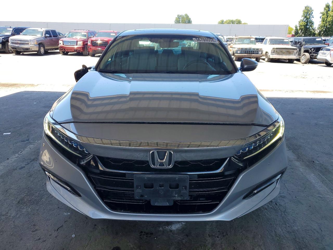 2018 Honda Accord Touring Hybrid Серебряный vin: 1HGCV3F92JA016820