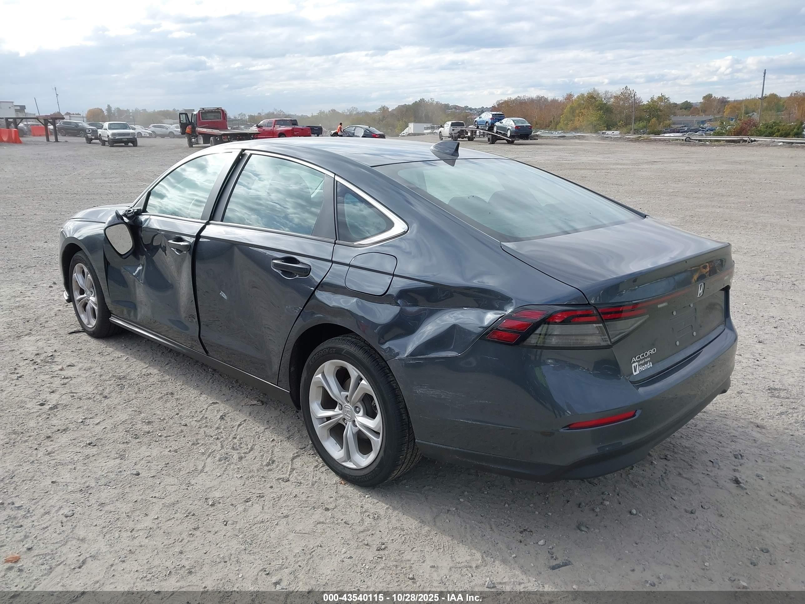 2024 Honda Accord Lx Серый vin: 1HGCY1F22RA015306