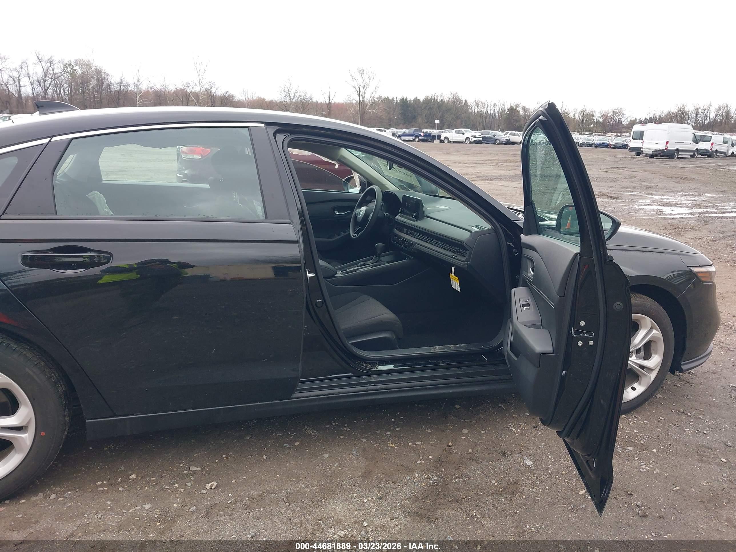 2025 Honda Accord Lx Black vin: 1HGCY1F23SA075228