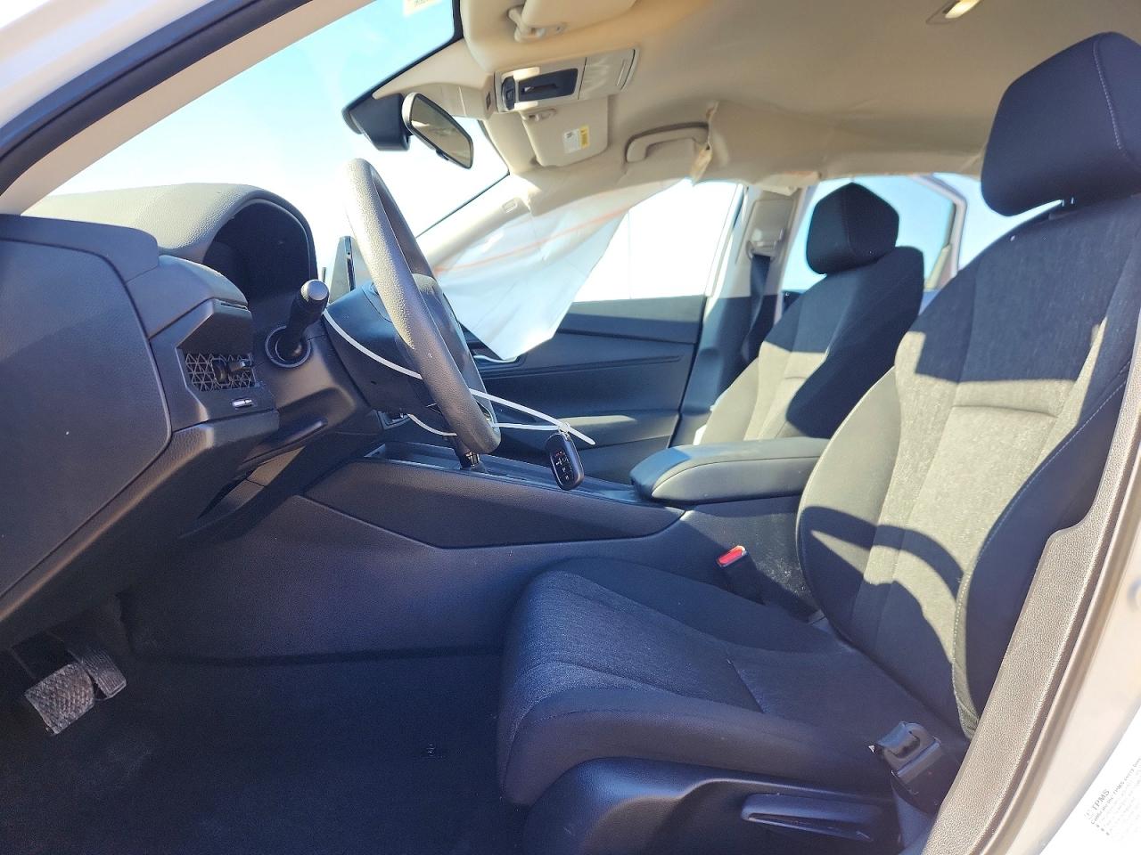 2023 Honda Accord Lx White vin: 1HGCY1F24PA036865