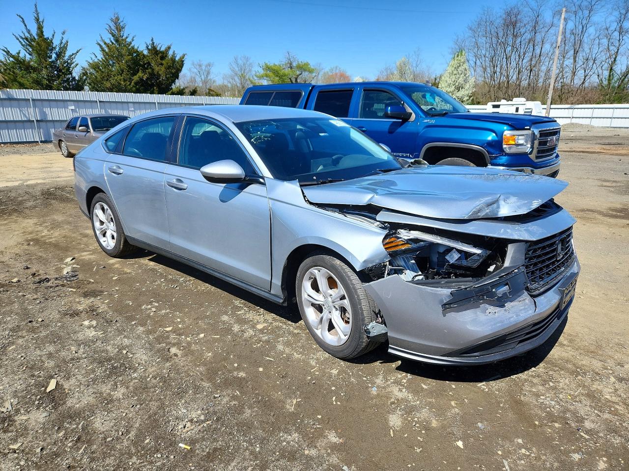 2025 Honda Accord Lx Silver vin: 1HGCY1F24SA019332