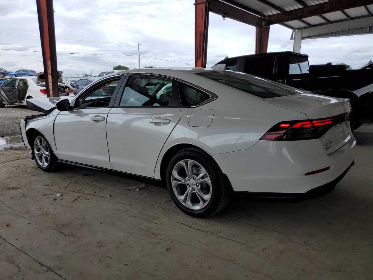 2025 Honda Accord Lx White vin: 1HGCY1F25SA076171