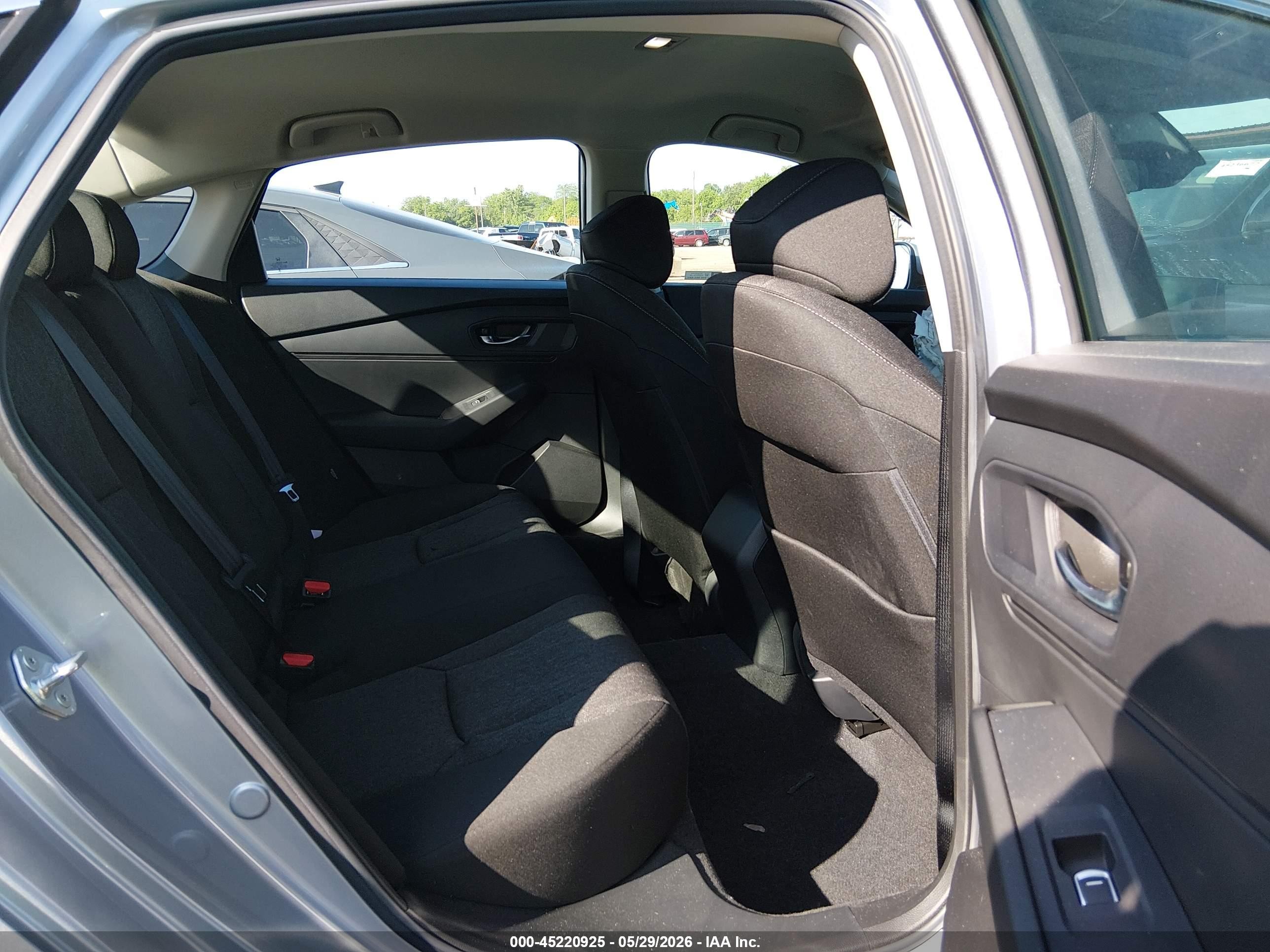 2023 Honda Accord Lx Silver vin: 1HGCY1F28PA052986