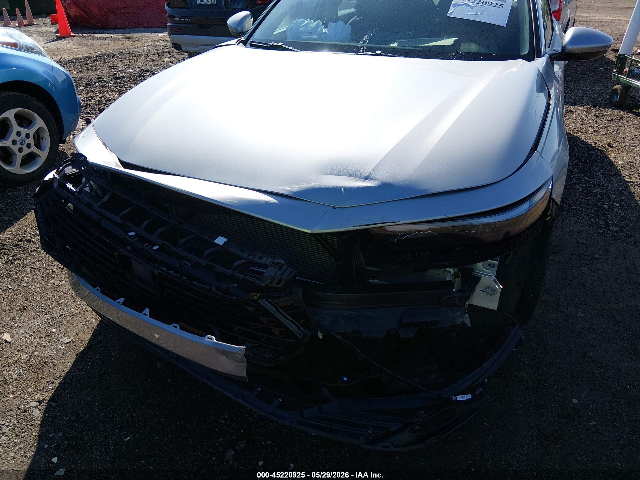 2023 Honda Accord Lx Silver vin: 1HGCY1F28PA052986
