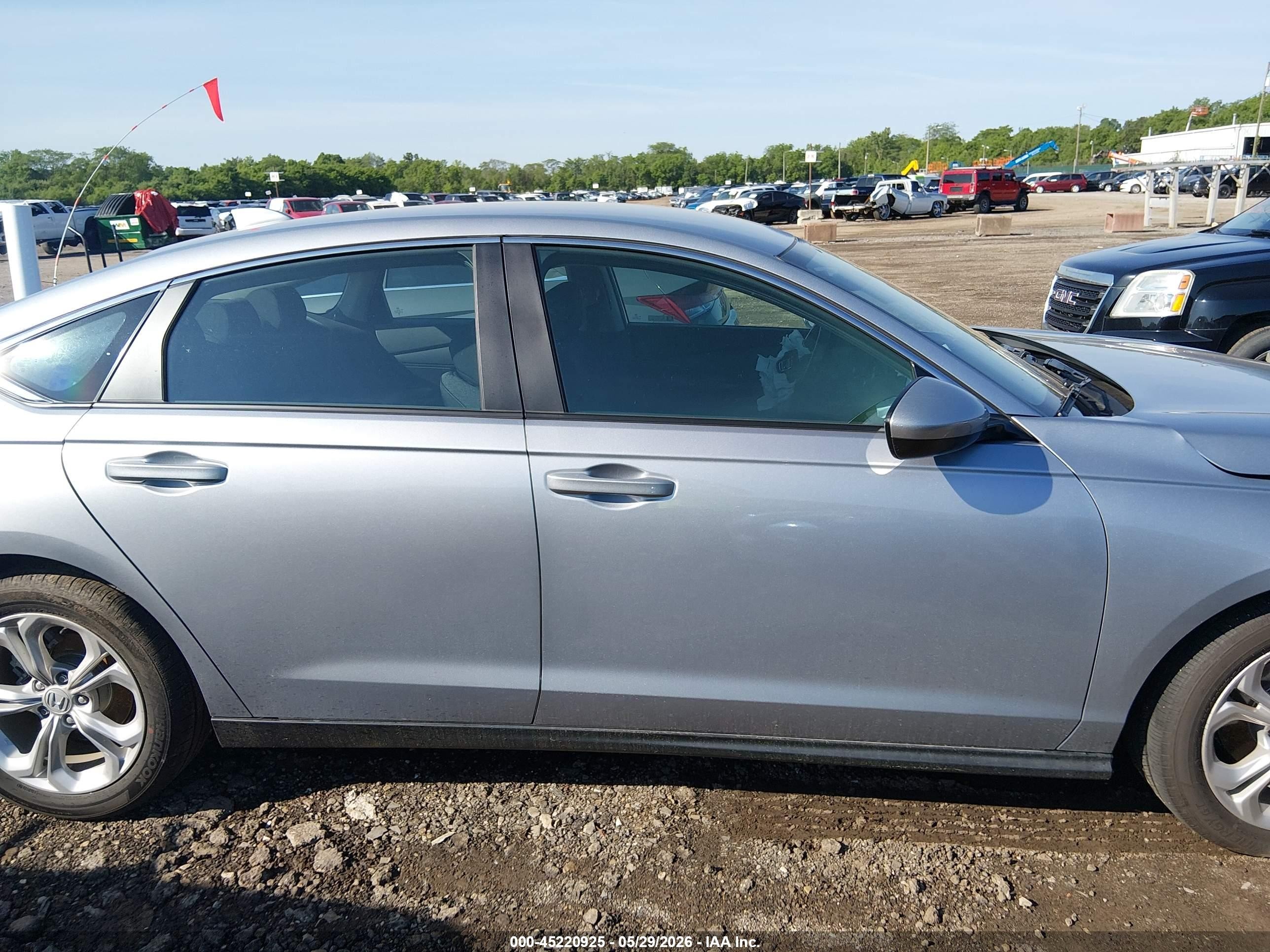 2023 Honda Accord Lx Silver vin: 1HGCY1F28PA052986