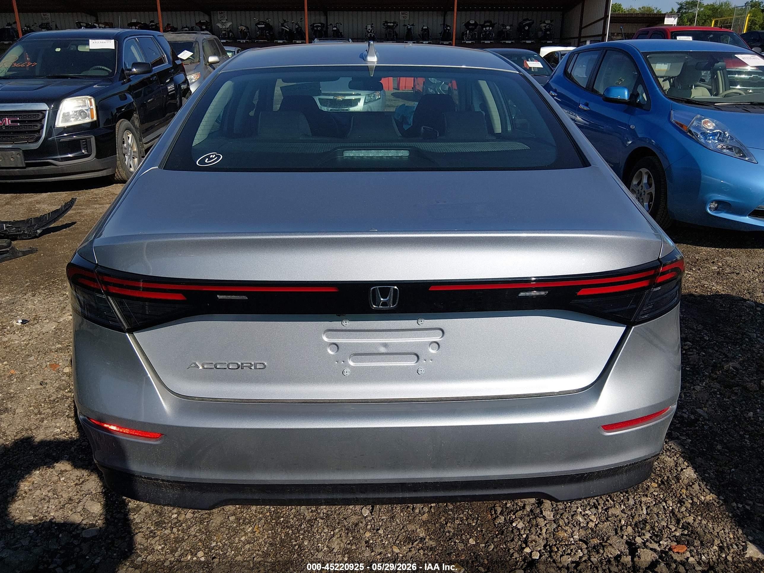 2023 Honda Accord Lx Silver vin: 1HGCY1F28PA052986