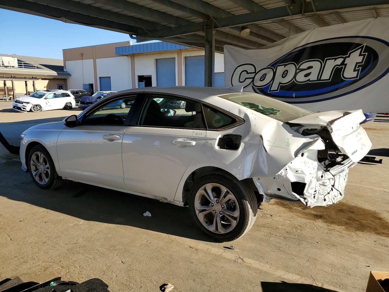 2025 Honda Accord Lx White vin: 1HGCY1F2XSA032652