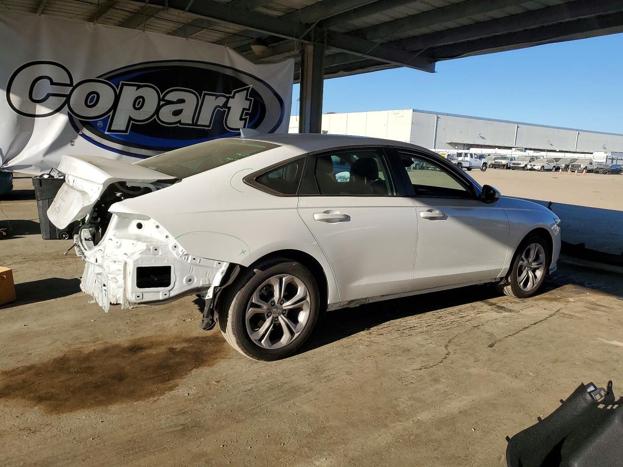 2025 Honda Accord Lx White vin: 1HGCY1F2XSA032652