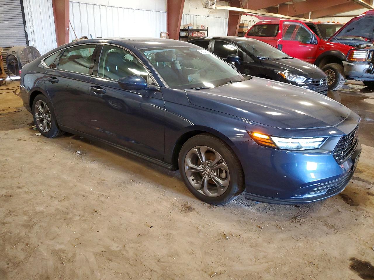 2024 Honda Accord Ex Blue vin: 1HGCY1F31RA016696