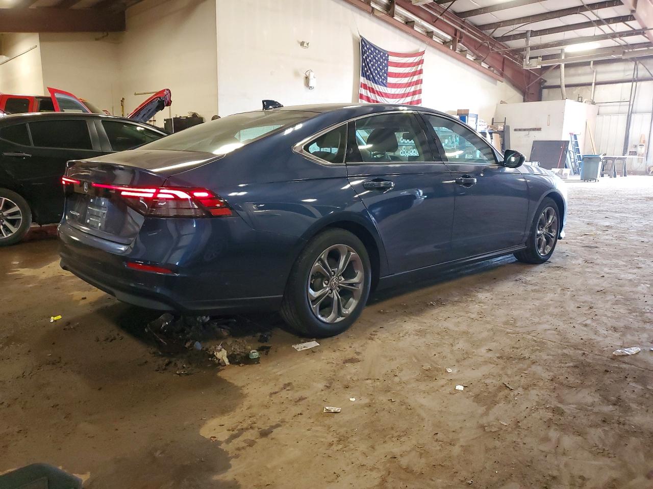 2024 Honda Accord Ex Blue vin: 1HGCY1F31RA016696