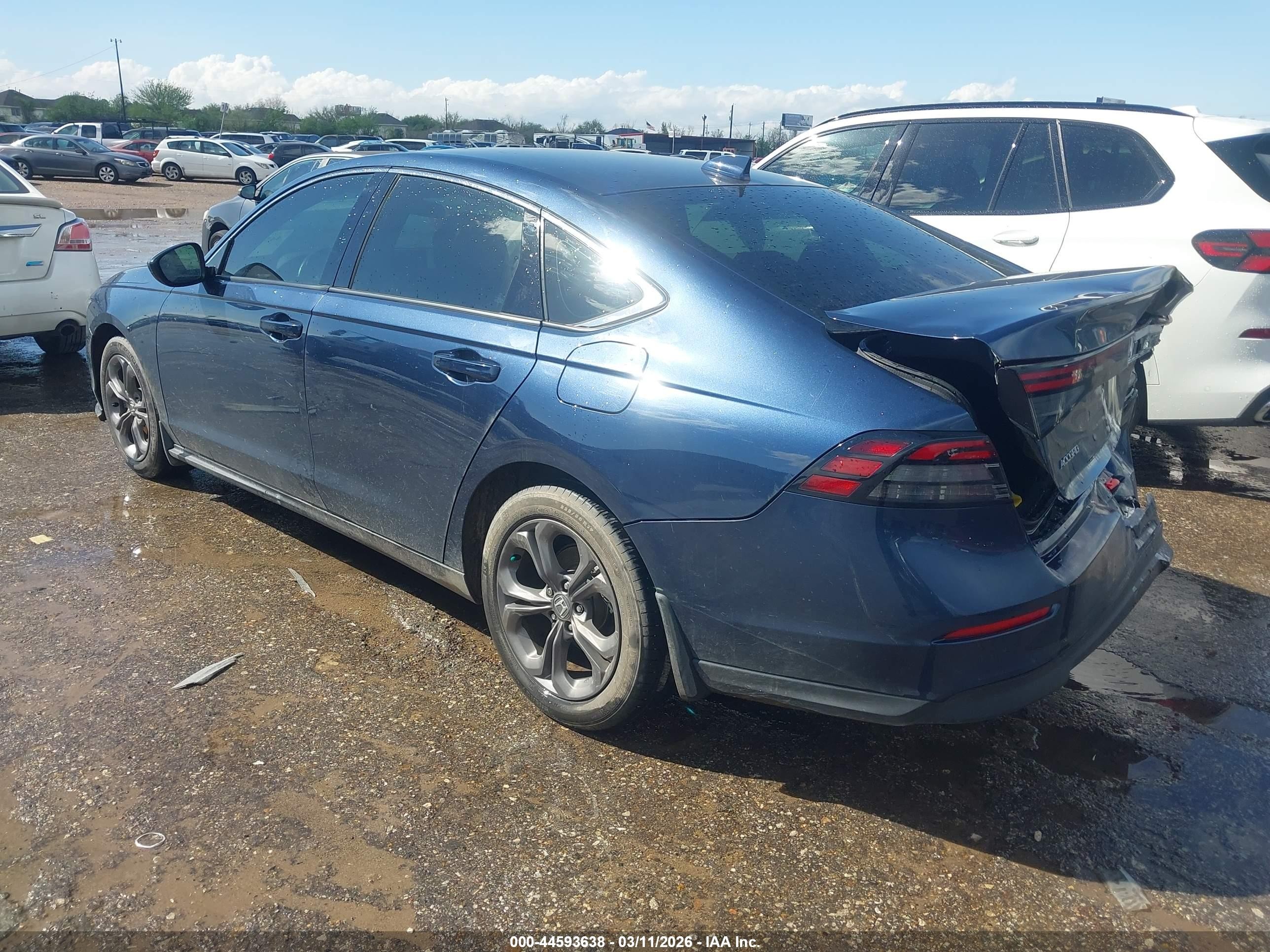 2024 Honda Accord Ex Blue vin: 1HGCY1F32RA053577