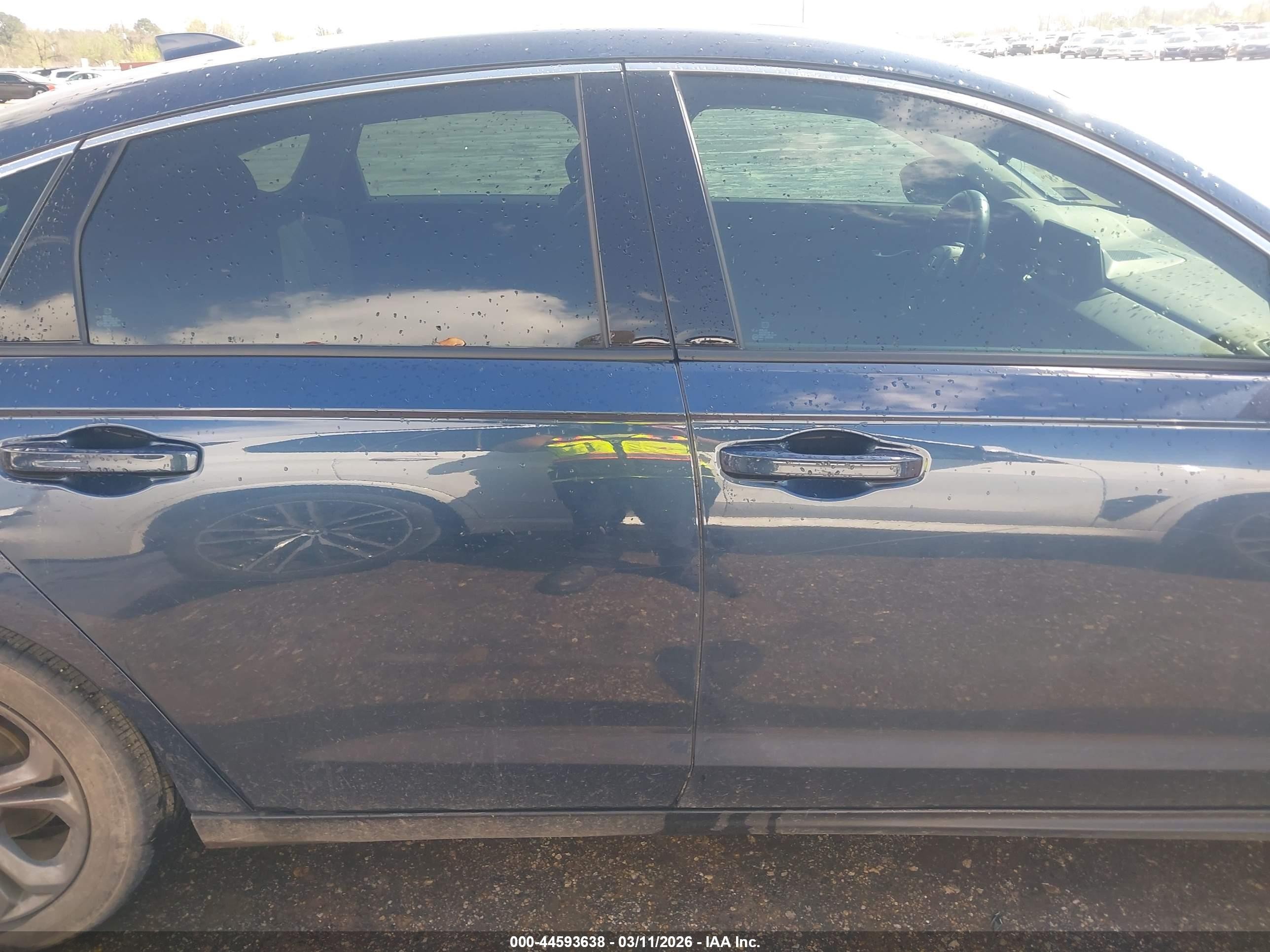 2024 Honda Accord Ex Blue vin: 1HGCY1F32RA053577