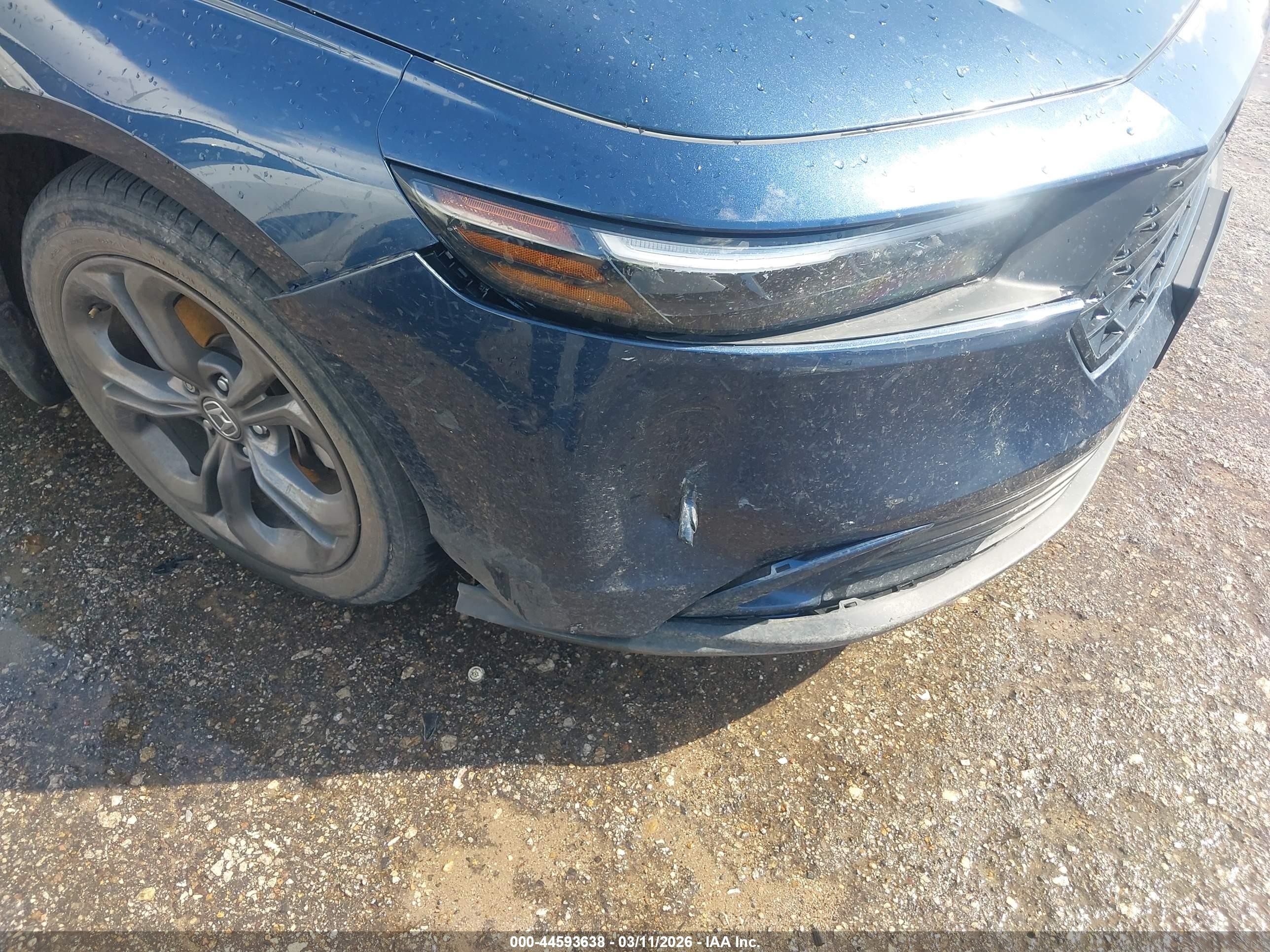 2024 Honda Accord Ex Blue vin: 1HGCY1F32RA053577