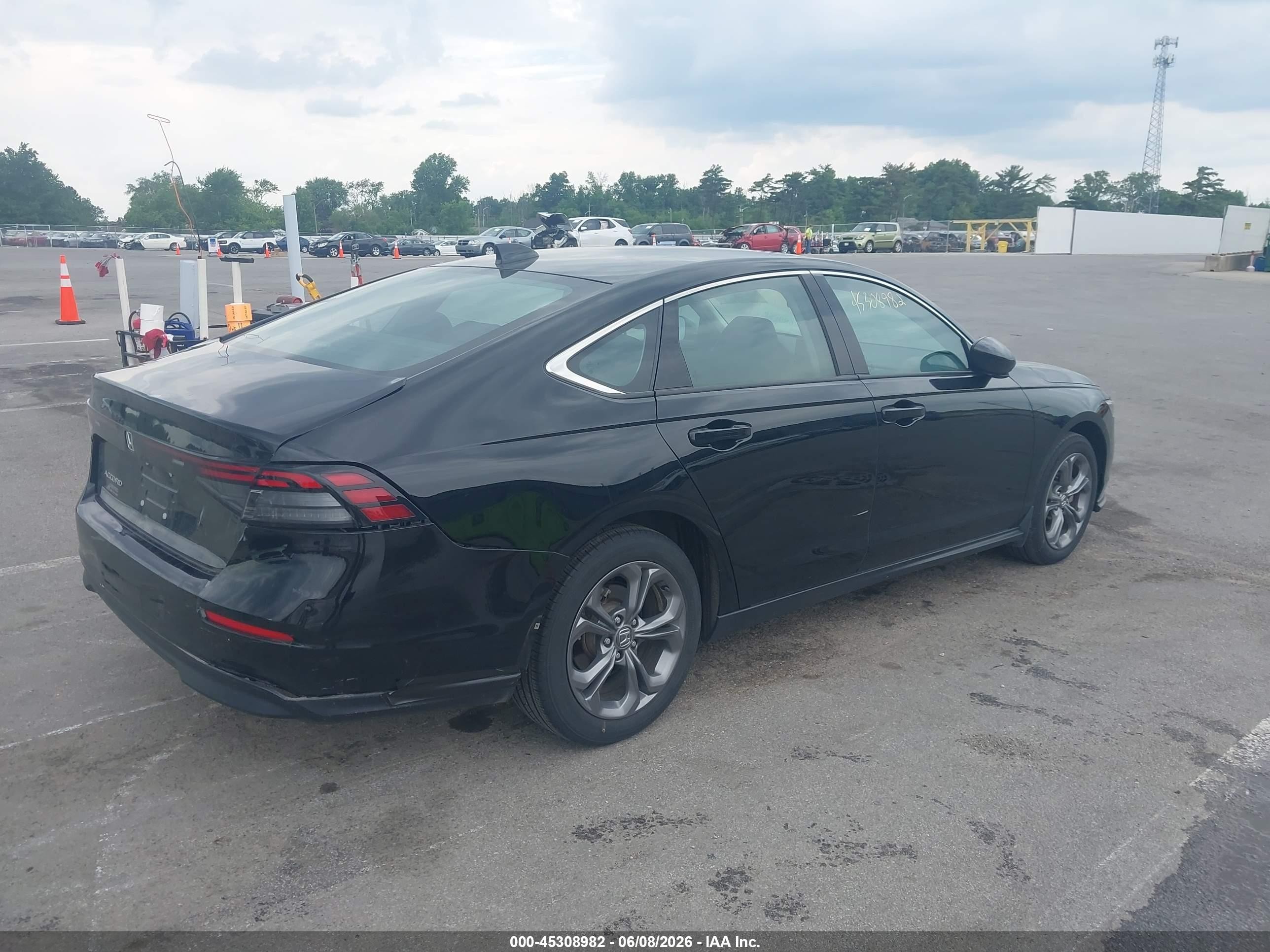 2024 Honda Accord Ex Black vin: 1HGCY1F32RA070122