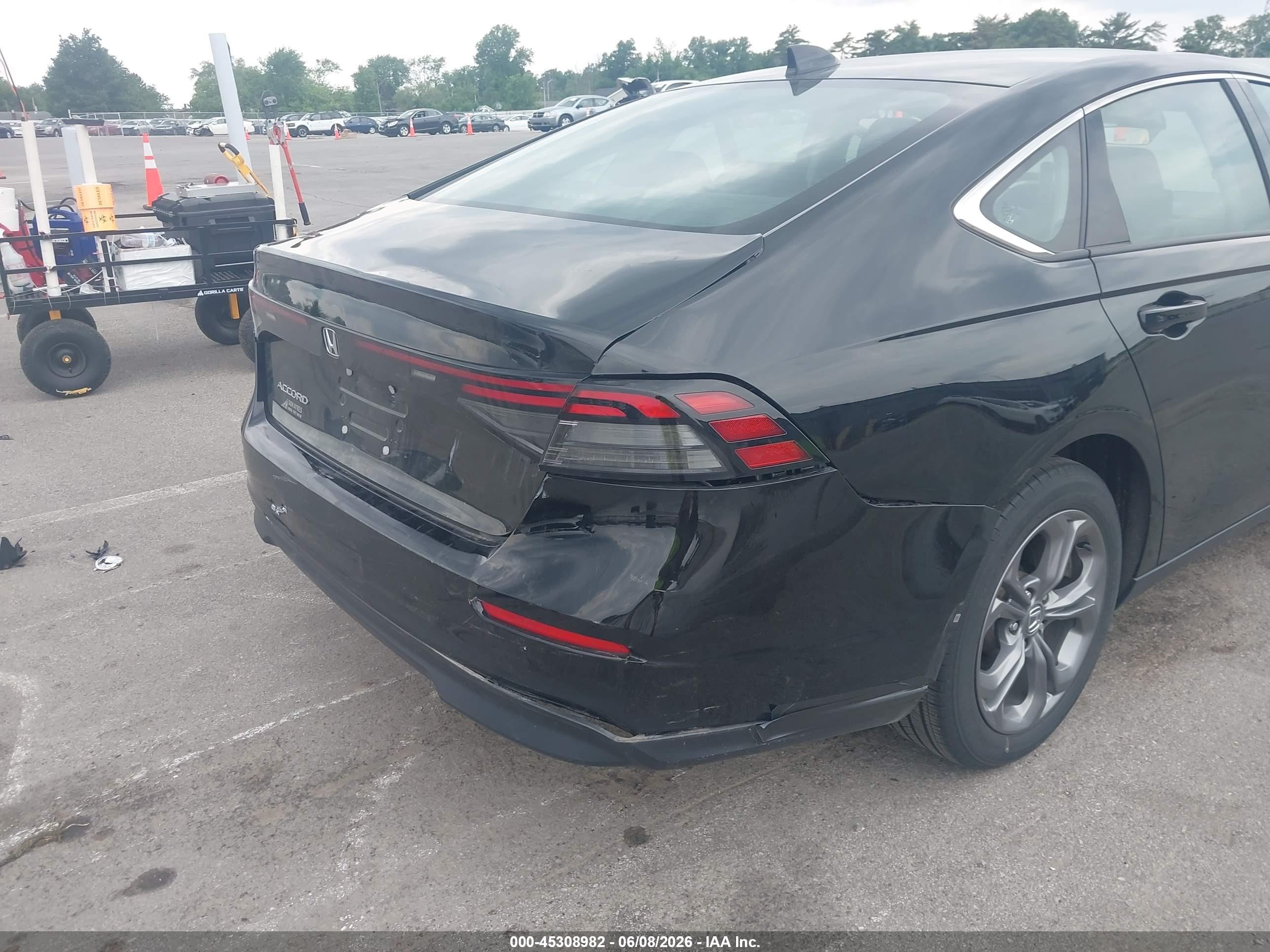 2024 Honda Accord Ex Black vin: 1HGCY1F32RA070122