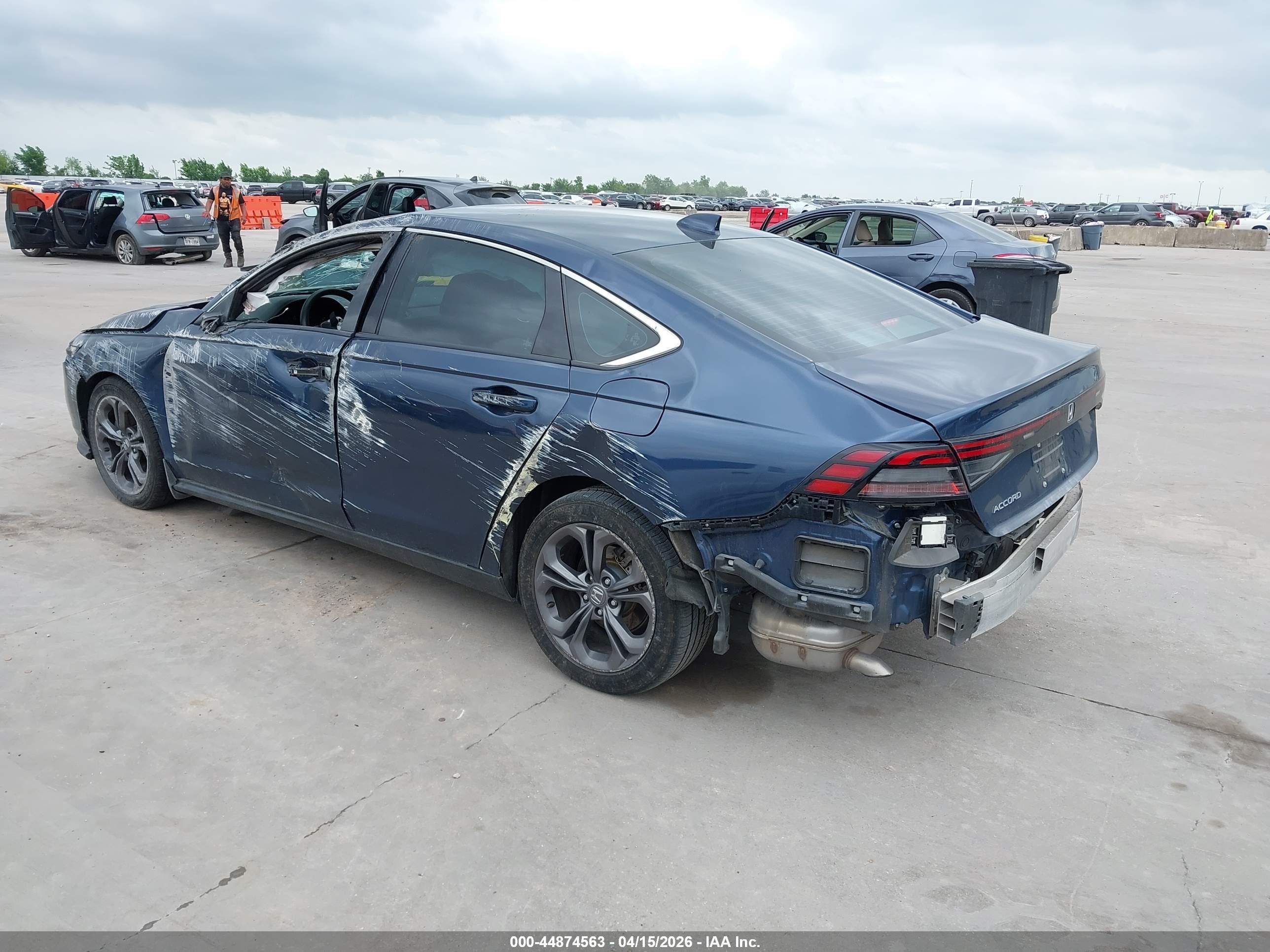2023 Honda Accord Ex Blue vin: 1HGCY1F33PA026420