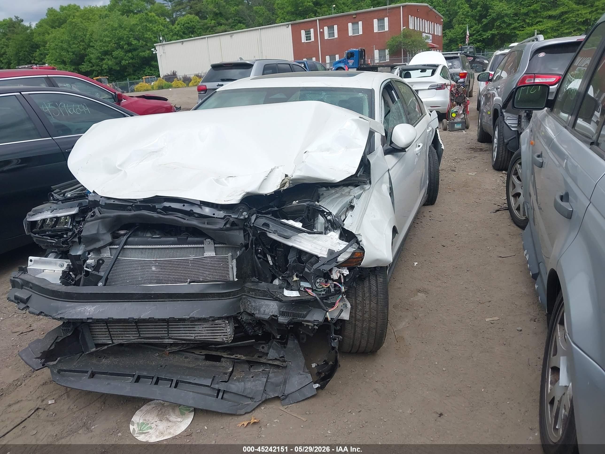 2024 Honda Accord Ex White vin: 1HGCY1F33RA089102