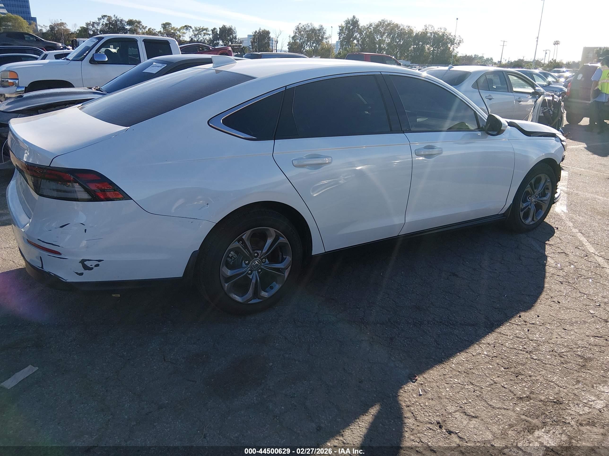 2024 Honda Accord Ex White vin: 1HGCY1F36RA064873