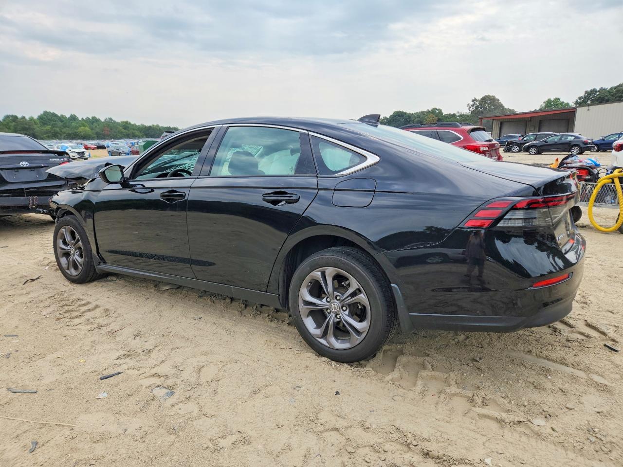 2024 Honda Accord Ex Черный vin: 1HGCY1F37RA018341