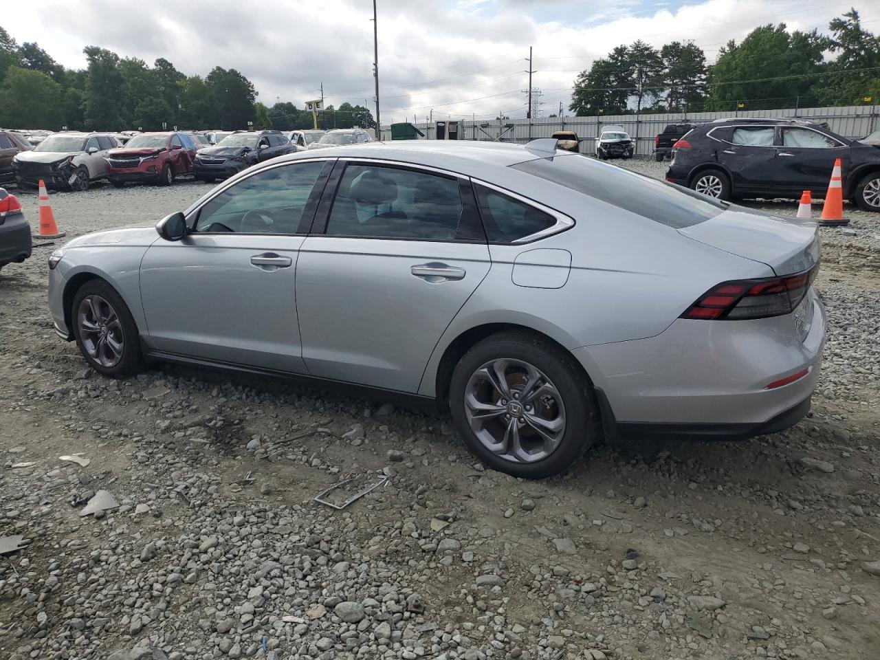 2024 Honda Accord Ex Серебряный vin: 1HGCY1F37RA023670