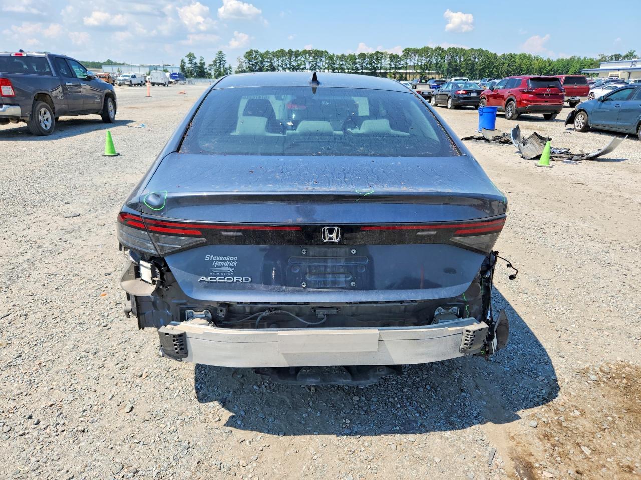 2023 Honda Accord Ex Blue vin: 1HGCY1F38PA003621