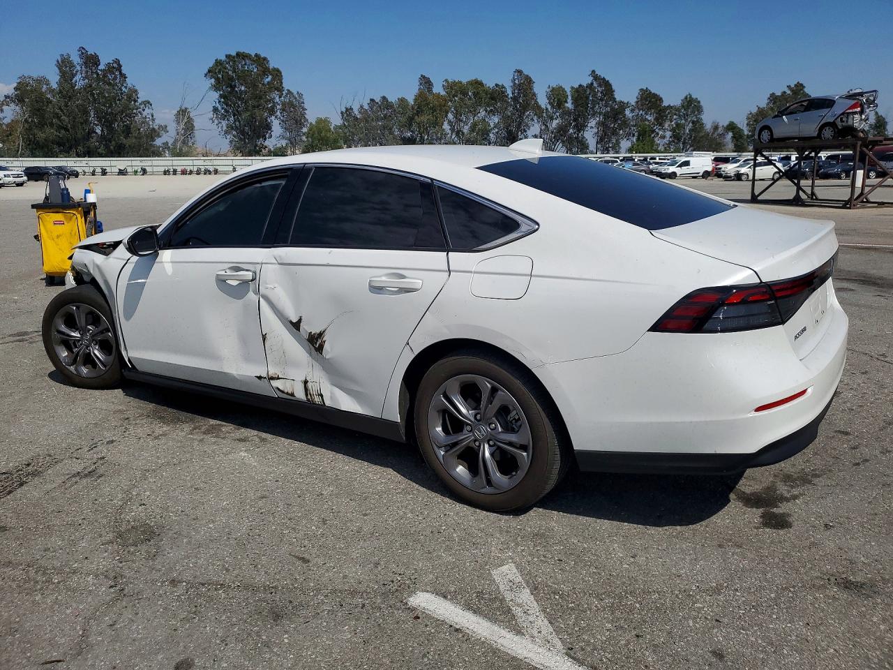 2024 Honda Accord Ex White vin: 1HGCY1F3XRA092210