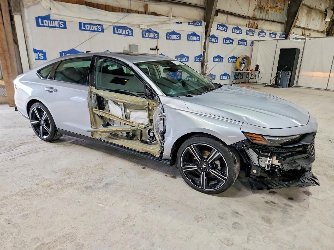 2026 Honda Accord Se Silver vin: 1HGCY1F41TA006881