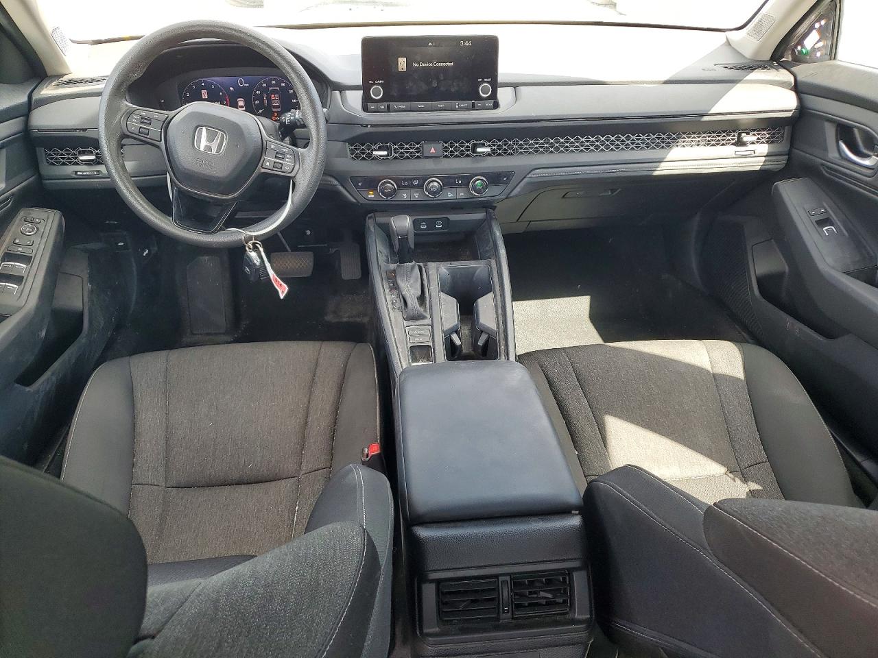 2025 Honda Accord Se Silver vin: 1HGCY1F42SA032517