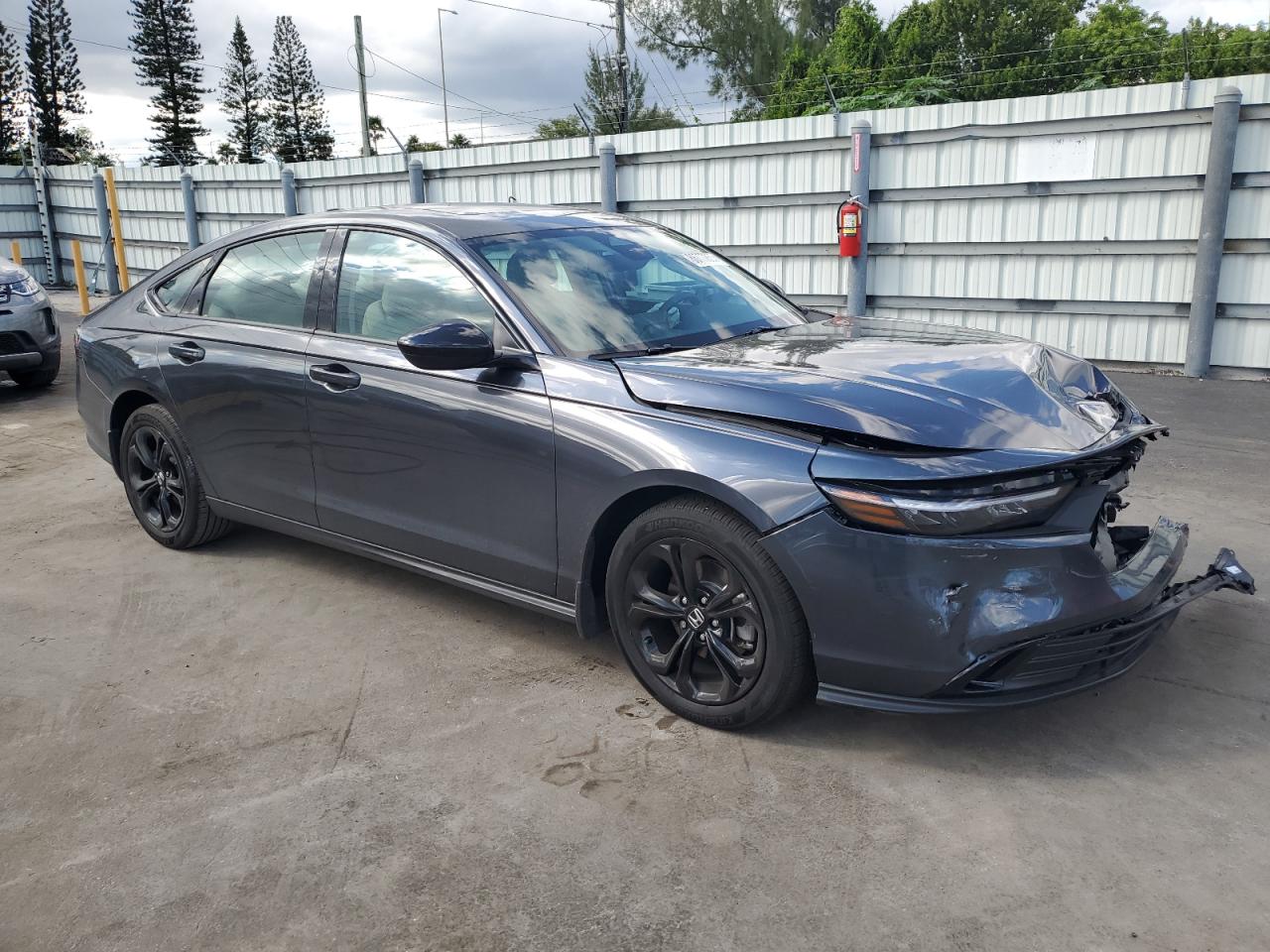 2025 Honda Accord Se Gray vin: 1HGCY1F42SA032873