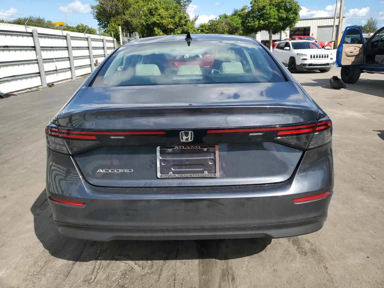 2025 Honda Accord Se Gray vin: 1HGCY1F42SA032873