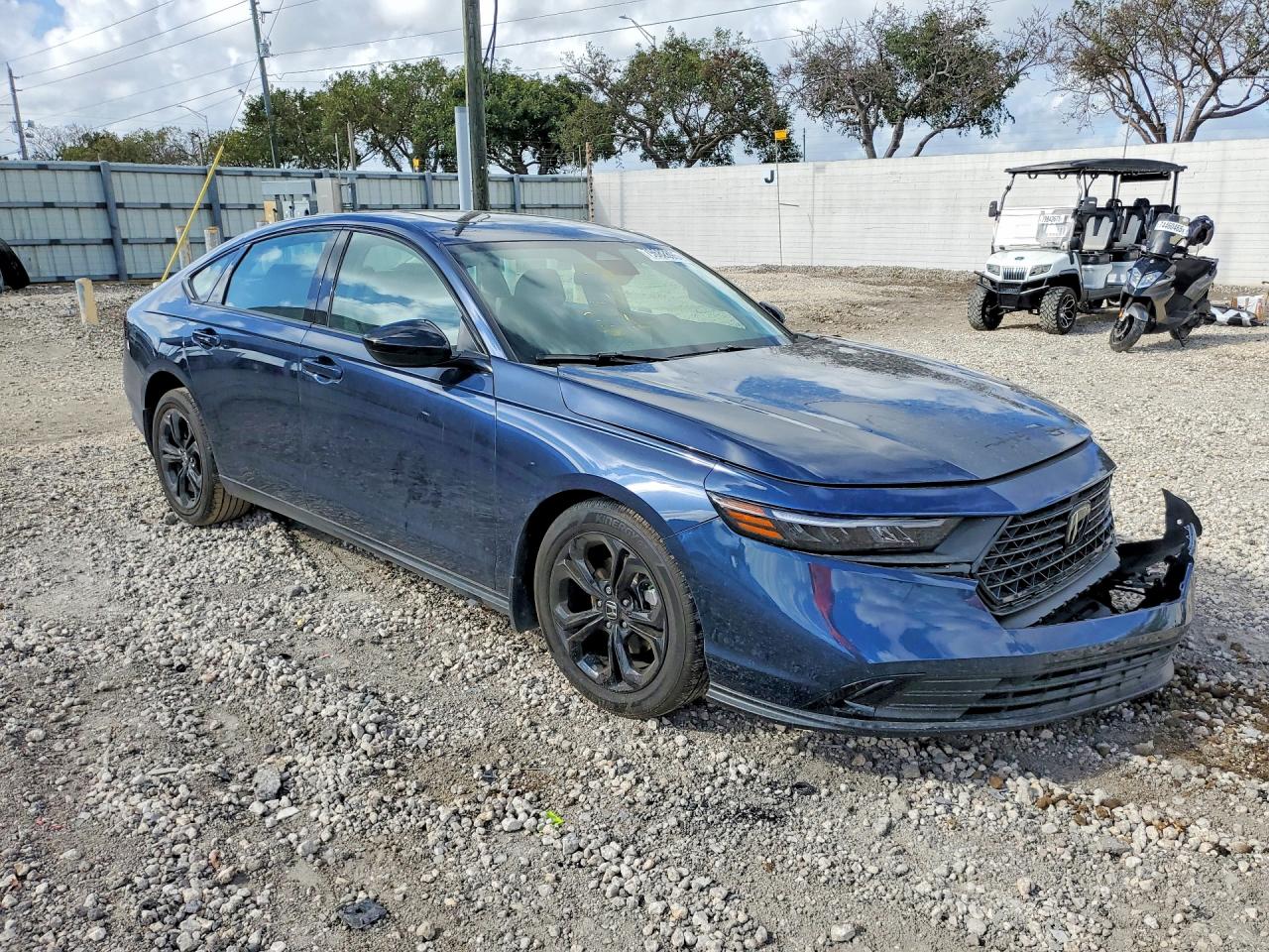 2025 Honda Accord Se Blue vin: 1HGCY1F44SA073859