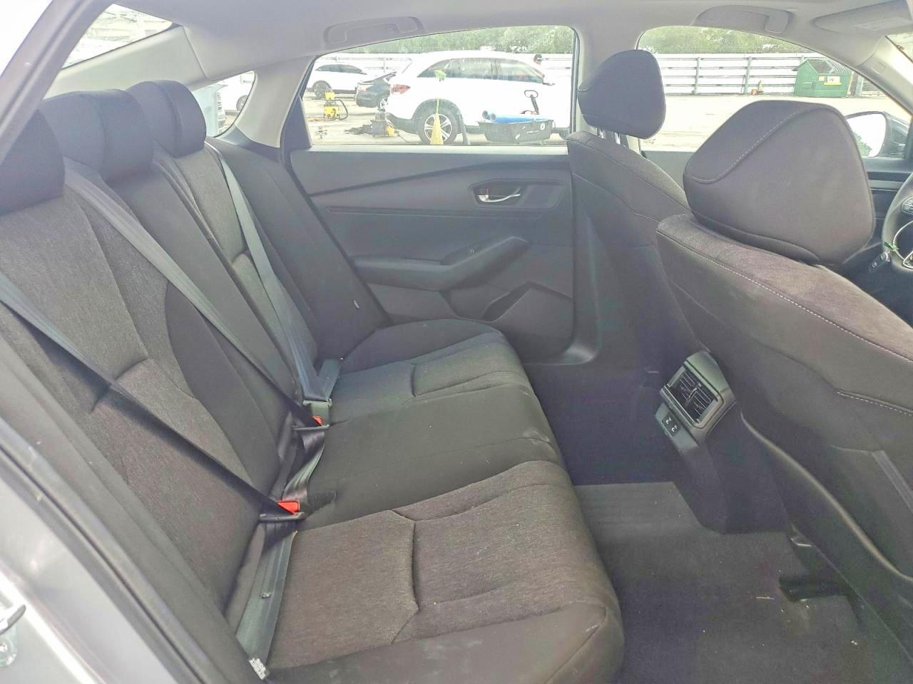 2025 Honda Accord Se Silver vin: 1HGCY1F45SA062613