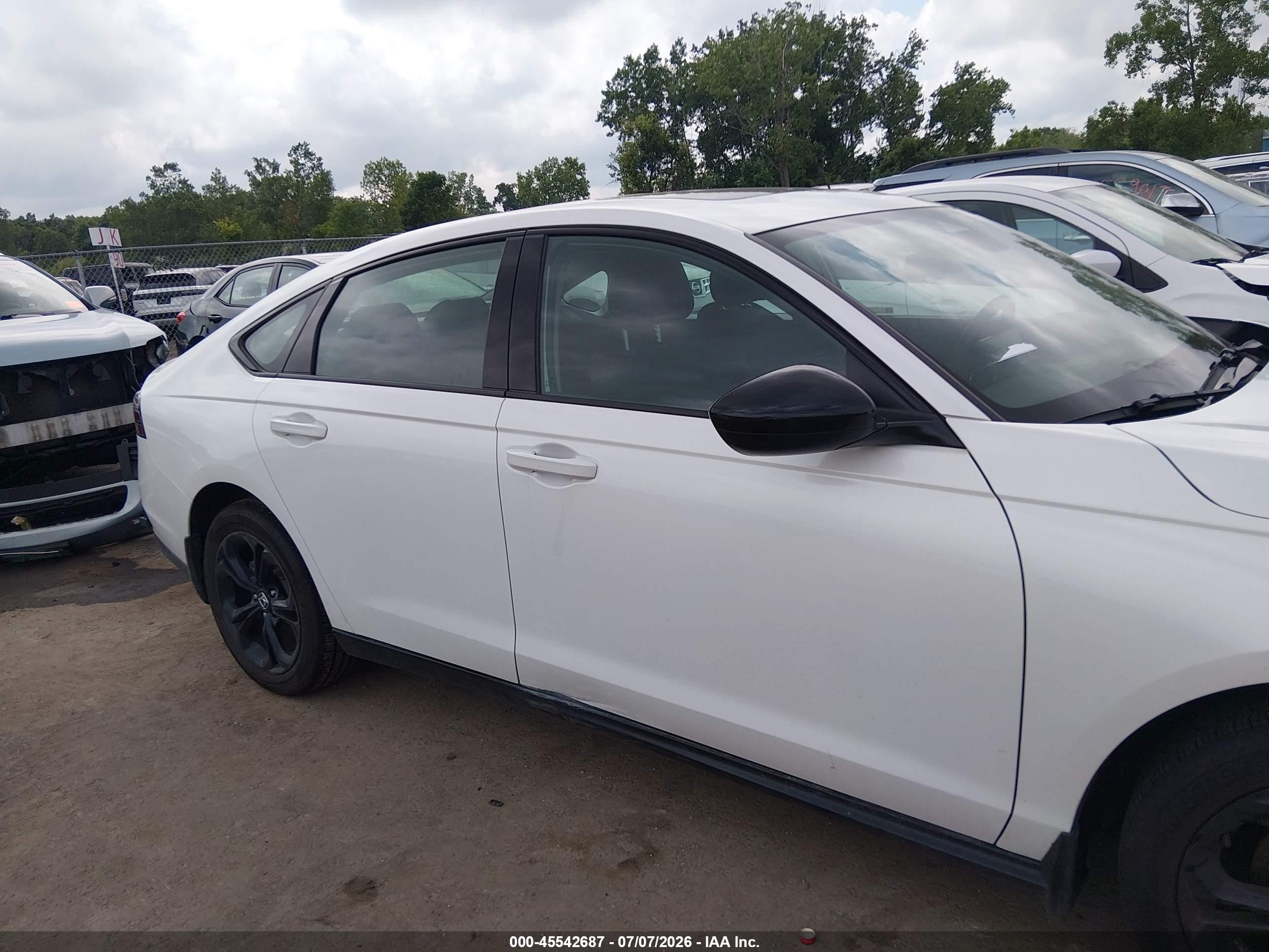 2025 Honda Accord Se White vin: 1HGCY1F45SA066144