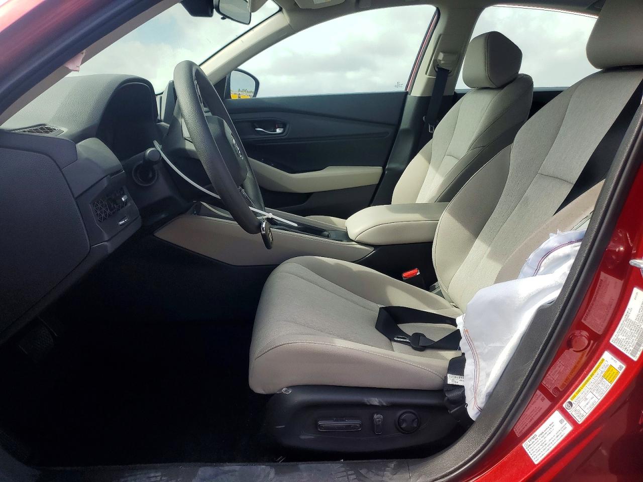 2025 Honda Accord Se Red vin: 1HGCY1F46SA054438