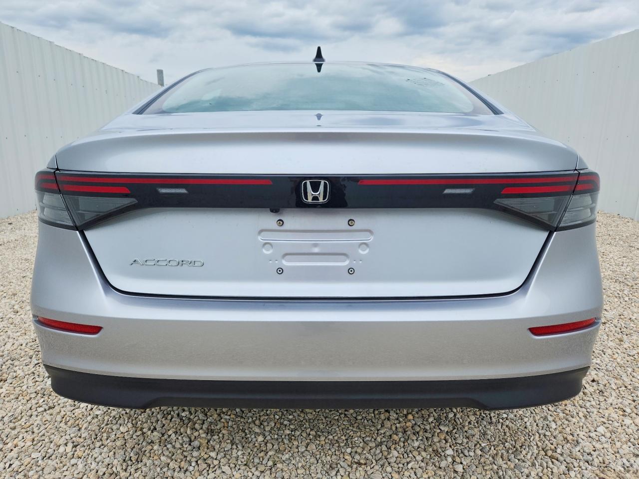 2026 Honda Accord Se Silver vin: 1HGCY1F48TA005842
